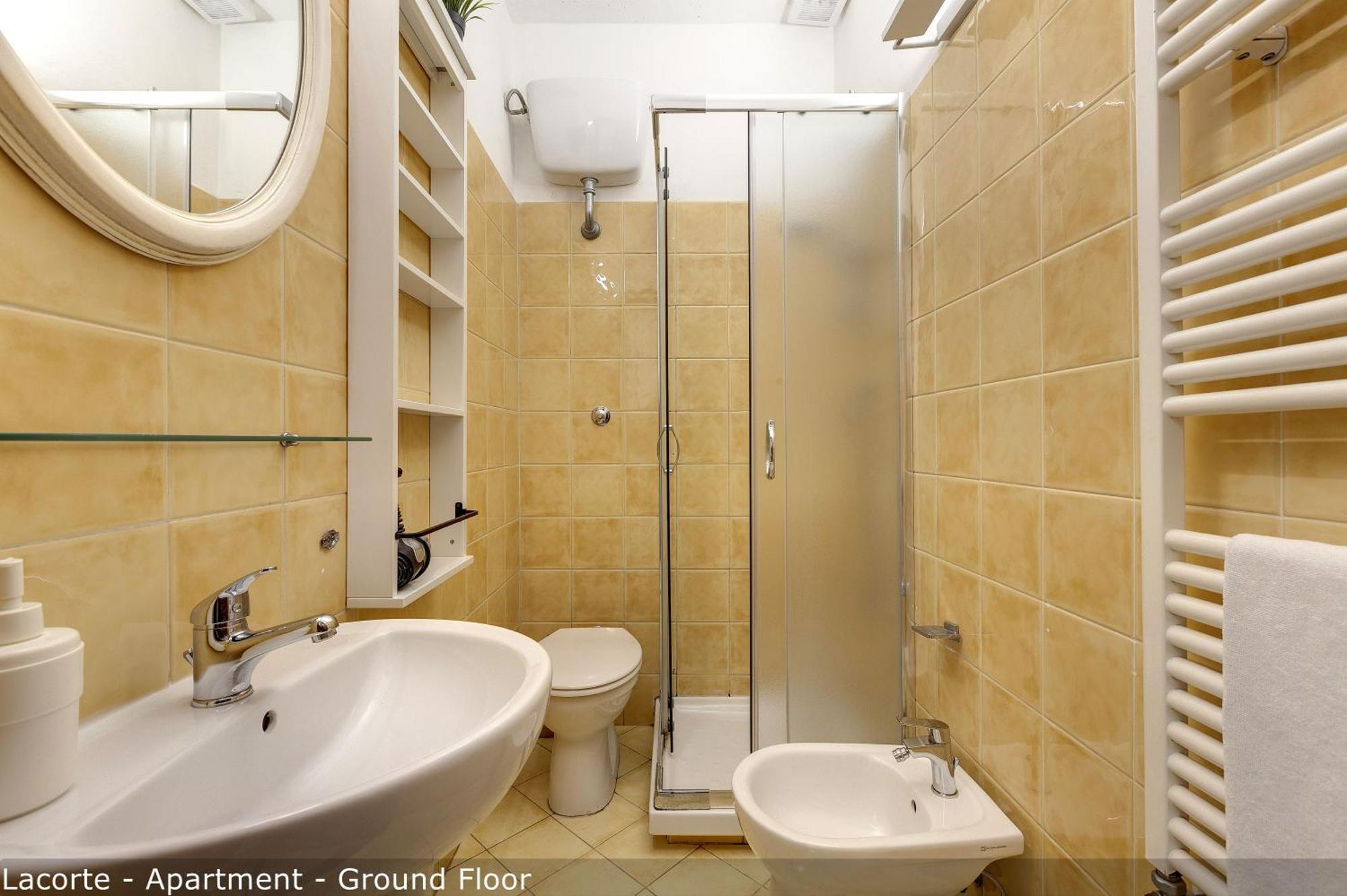 Palazzuolo Tower Apartments By Mamo Florence Room photo
